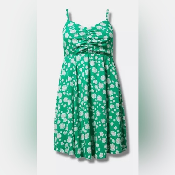 torrid Dresses & Skirts - NWT Torrid whimsy daisy challis mini skater dress, Torrid size 2